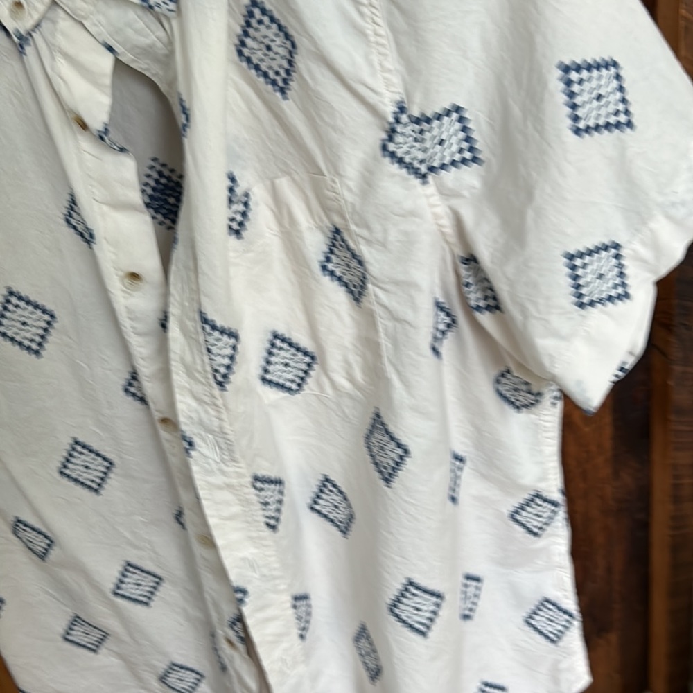 Banana Republic Slim Fit Men's Short Sleeve shirt Size XL - Picture 7 of 7